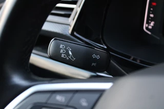 Volkswagen Transporter 2021 - 2.0 TDI L2H1 28 Bulli 150pk - 20 Inch - Camera - Trekhaak - Leder - ACC - LED - Rijklaar immagine 29