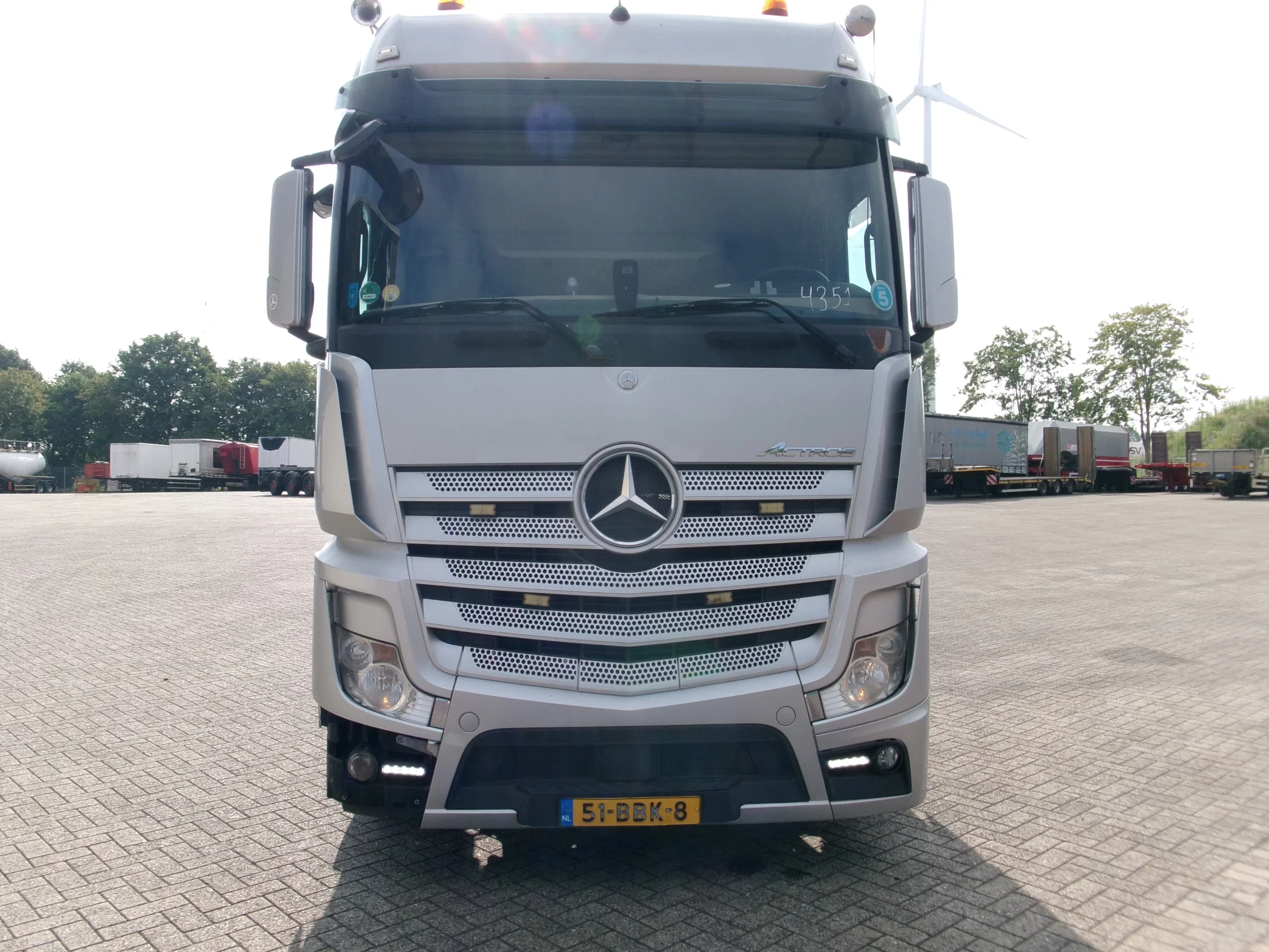 Mercedes-Benz Actros 2013 - 1845 LS EURO 5 NL TRUCK image 2