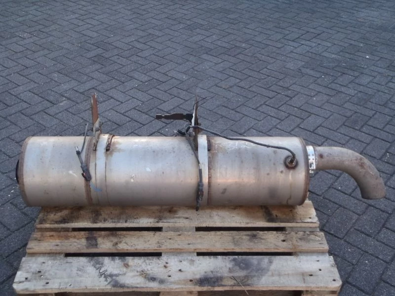 DAF - 1703482 KATALYSATOR LF45IV/LF55IV/CF65IV afbeelding 1