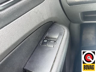 Ford Focus 2006 - Wagon 1.6-16V Ambiente obrazek 10