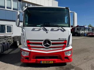 Mercedes-Benz Actros 2016 - 1840 6X2 EURO 6 CHASSIS image 3
