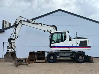 Liebherr 2014 - A920 - Wimmer Tiltrotator / Triple Boom te koop