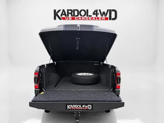 Dodge Ram 1500 2024 - 5.7 V8 4x4 Crew Cab Sport | Incl. Tonneau cover | Special striping| Wide boddy | Fuell velgenset| imagem 5