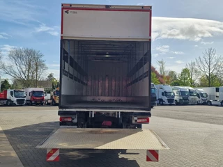 Volvo FH 2020 - 16.750 XL 8x4*4 - Carrier Supra 1150 MT - Bi Temp - Retarder - Loadlift - Bussbygg box immagine 9
