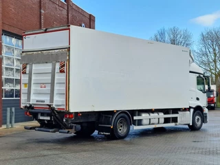 Mercedes-Benz Actros 2017 - 1833 4x2 - Bussbygg box sidedoors - Loadlift - Full air - 5.80 WB image 11