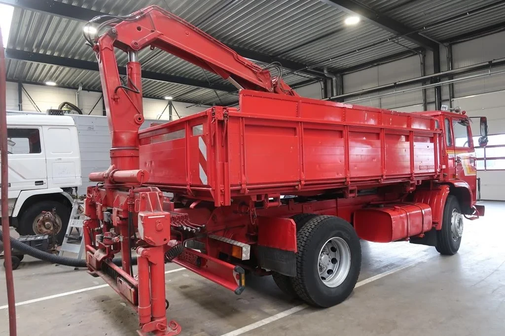 Volvo F 7 1982 - F 720 - 1982 - 3 sides tipping - rear crane - Oldtimer afbeelding 20