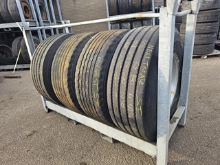 BRIDGESTONE TRAILER BAND |425/65 R 22.5 | 12-12-6-3 MM PROFIEL. 2010 - N/A image 1
