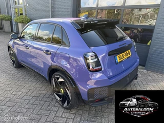 Fiat 600e 2025 - Abarth Scorpionissima 54 kWh 20" Sabelt Navi imagen 3