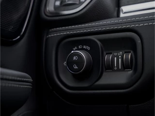 Dodge Ram 1500 2024 - 5.7 V8 4x4 Crew Cab Limited Night obrazek 18