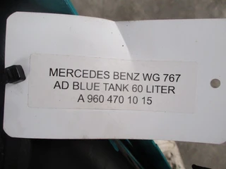 Mercedes-Benz Actros - A 960 470 10 15 ADBLUE TANK 60 LITER EURO 6 afbeelding 3 miniatuur