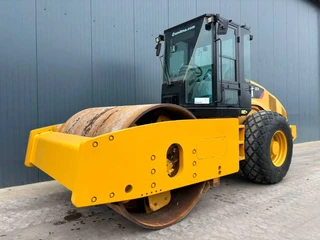 Cat 2010 - CS74 te koop