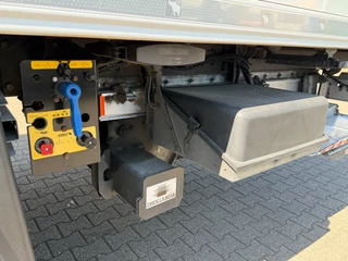 Schmitz Cargobull N/A 2016 - Thermo King SLXe 300 / OV-Laadklep / APK 10-2026 image 10
