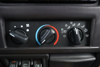 Jeep Wrangler 2000 - 4.0i 4x4 Aut. HARDTOP SAHARA TJ (volledig origineel) afbeelding 3 miniatuur