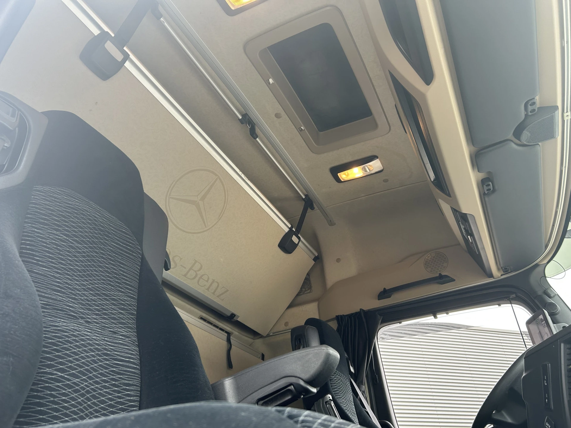 Mercedes-Benz Actros 2020 - 2645 Bigspace / 6x2 / 565 dkm afbeelding 12