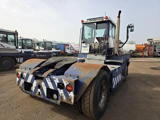 Terberg RT283 | TERMINAL TRACTOR 4X4| TURNING CHAIR. | AUTOMATIC GEAR | 23235 HOURS 2012 - N/A imagem 6