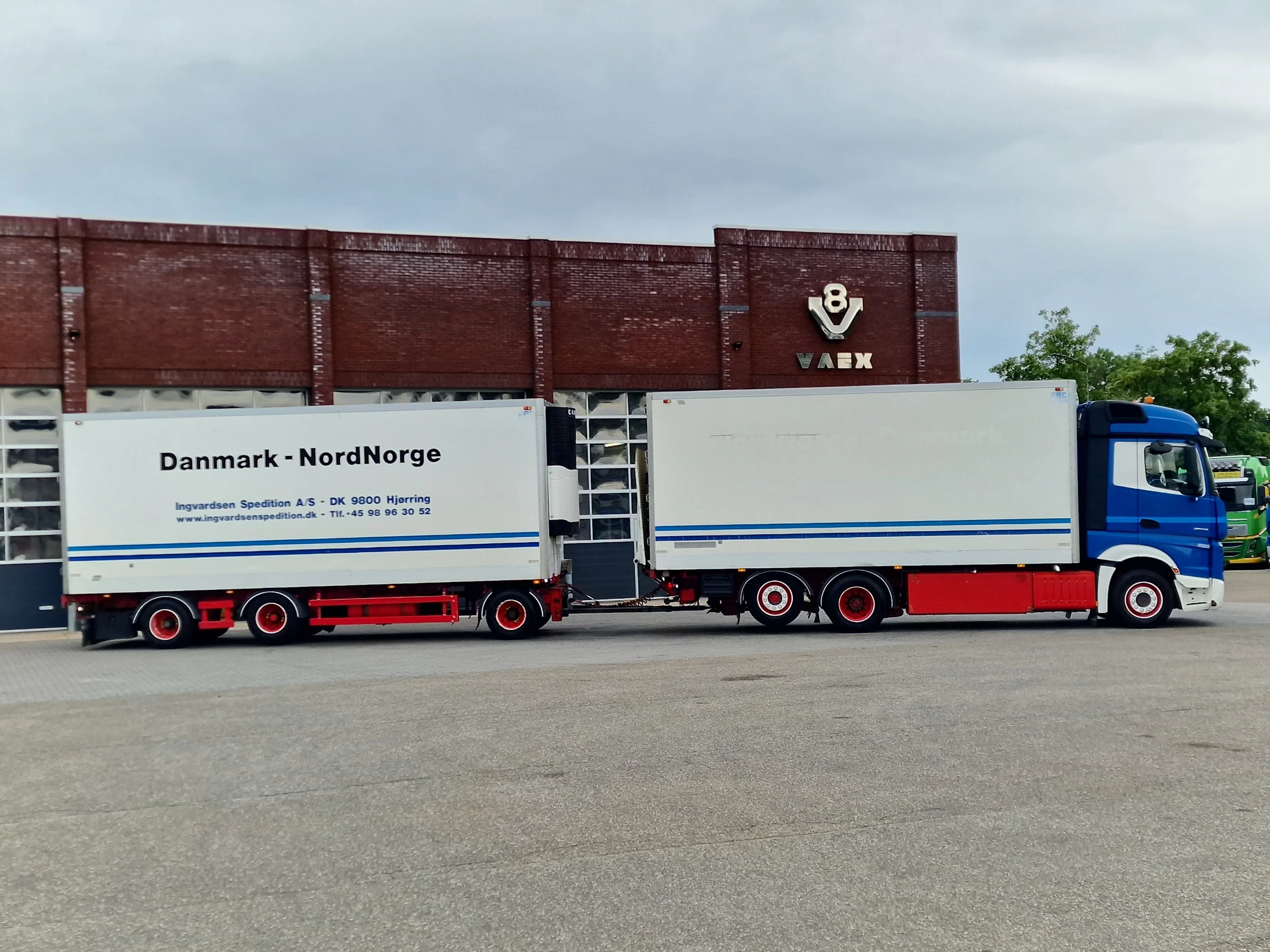 Mercedes-Benz Actros 2019 - 2553 6x2 - Thermoking frigo - Loadlift + Narko trailer 3 axle изображение 10