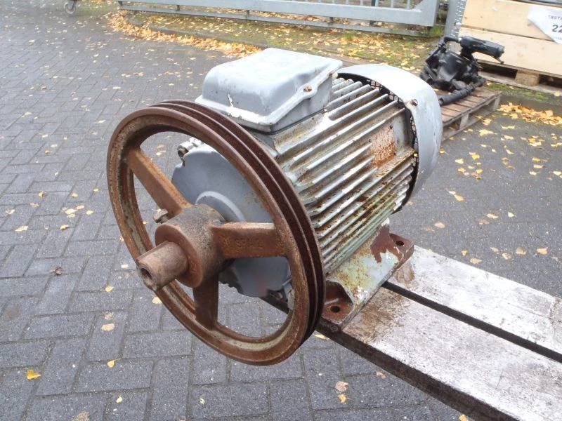 Diverse - ELEKTROMOTOR Bild 1