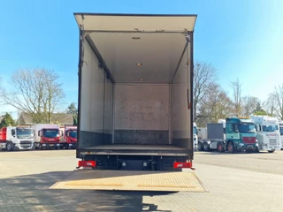 Scania P 2015 - P280 4x2 - Box with sidedoors - Loadlift - Full air - 5.70 WB - Euro 6 obrazek 9