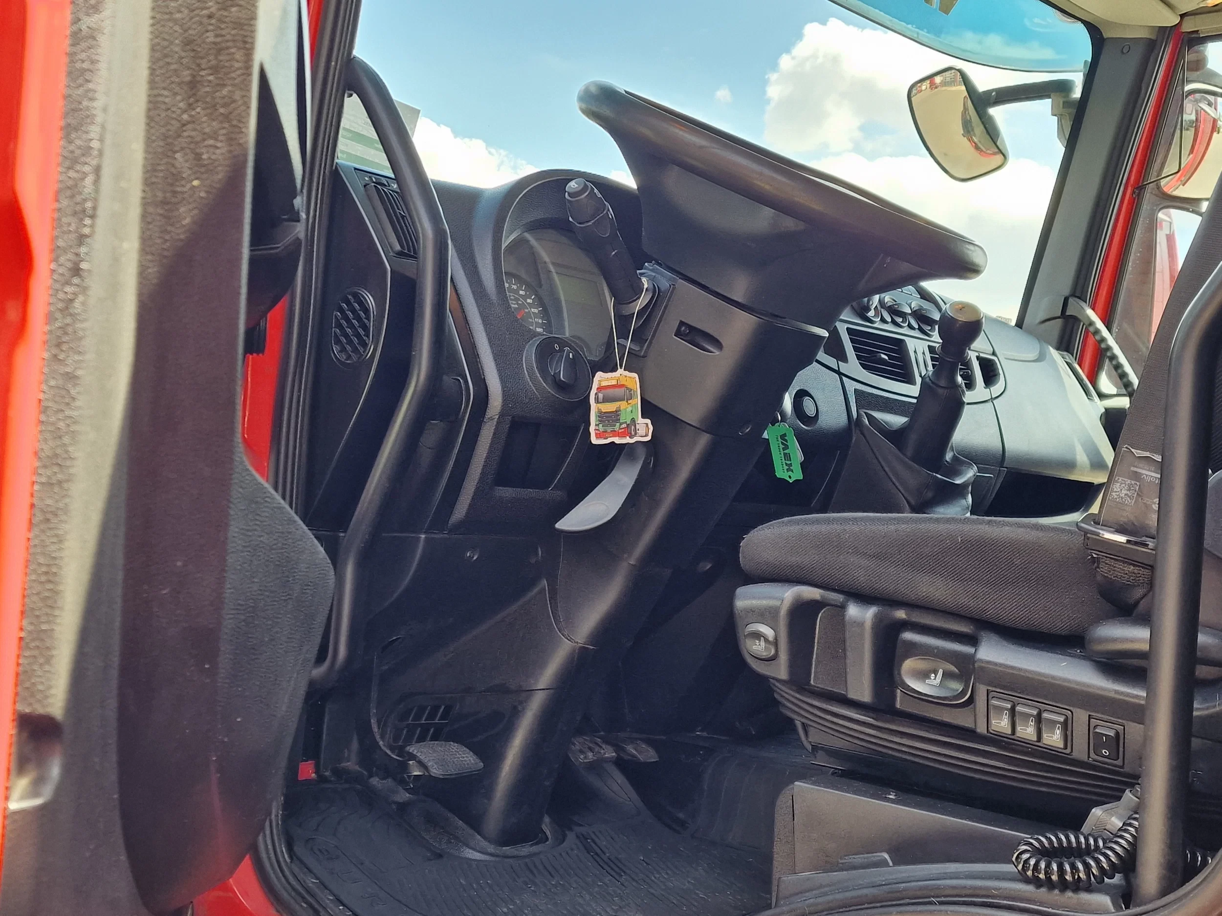 Iveco Eurocargo 2018 - 75.190 - Finkl Livestock 1 deck - 9.07 M 2 - Air suspension - Euro 6 obrázek 10