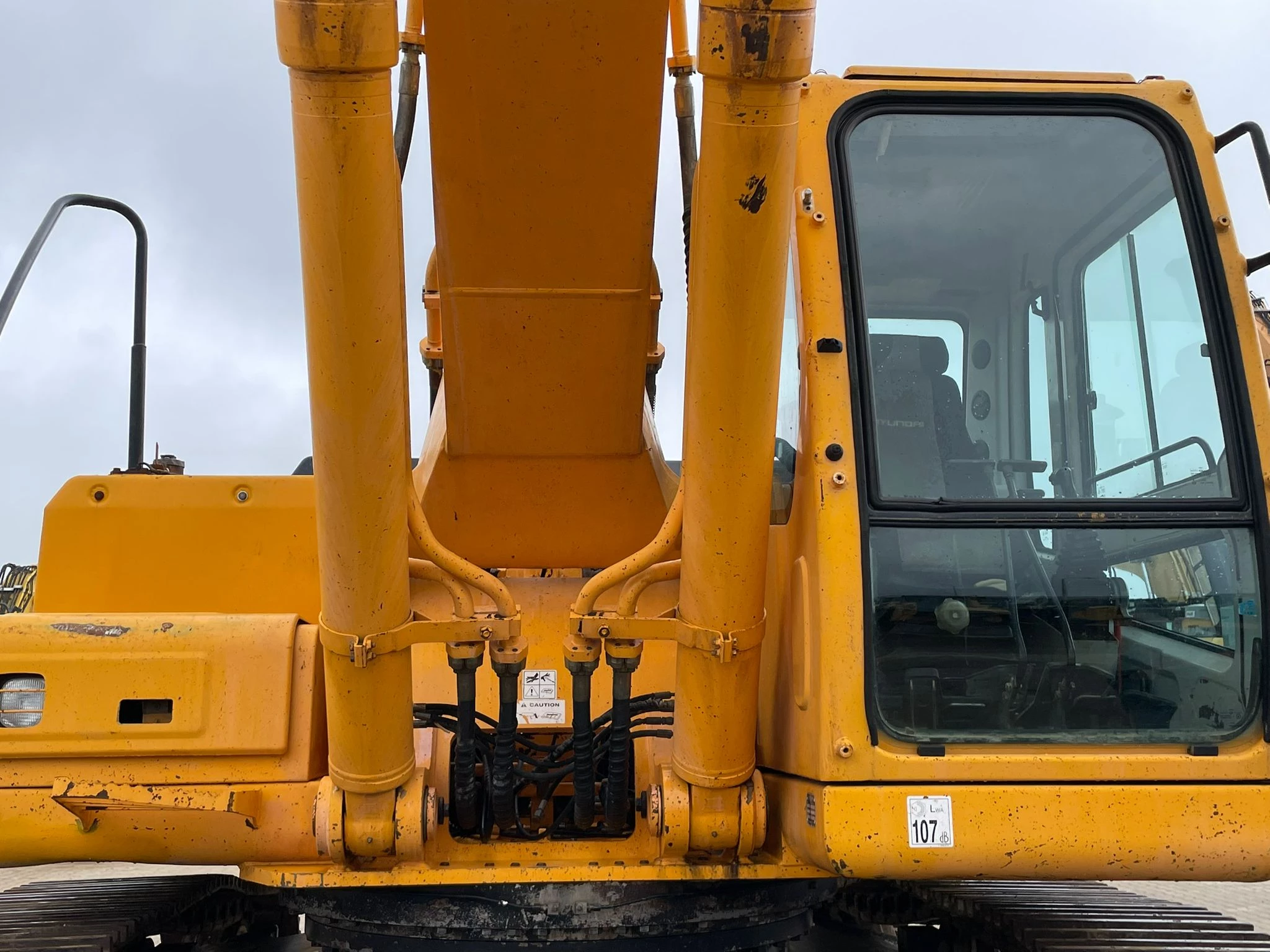 Hyundai R360LC-7 2005 imagem 10