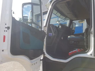 Volvo FM 420 2013 - Globetrotter XL Double tank bild 9