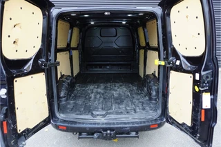 Ford Transit Custom 2023 - 300 170pk Automaat L2H1 Limited Apple Carplay Camera Parkeersensoren Trekhaak Cruise control Steolverwarming image 3 thumbnail