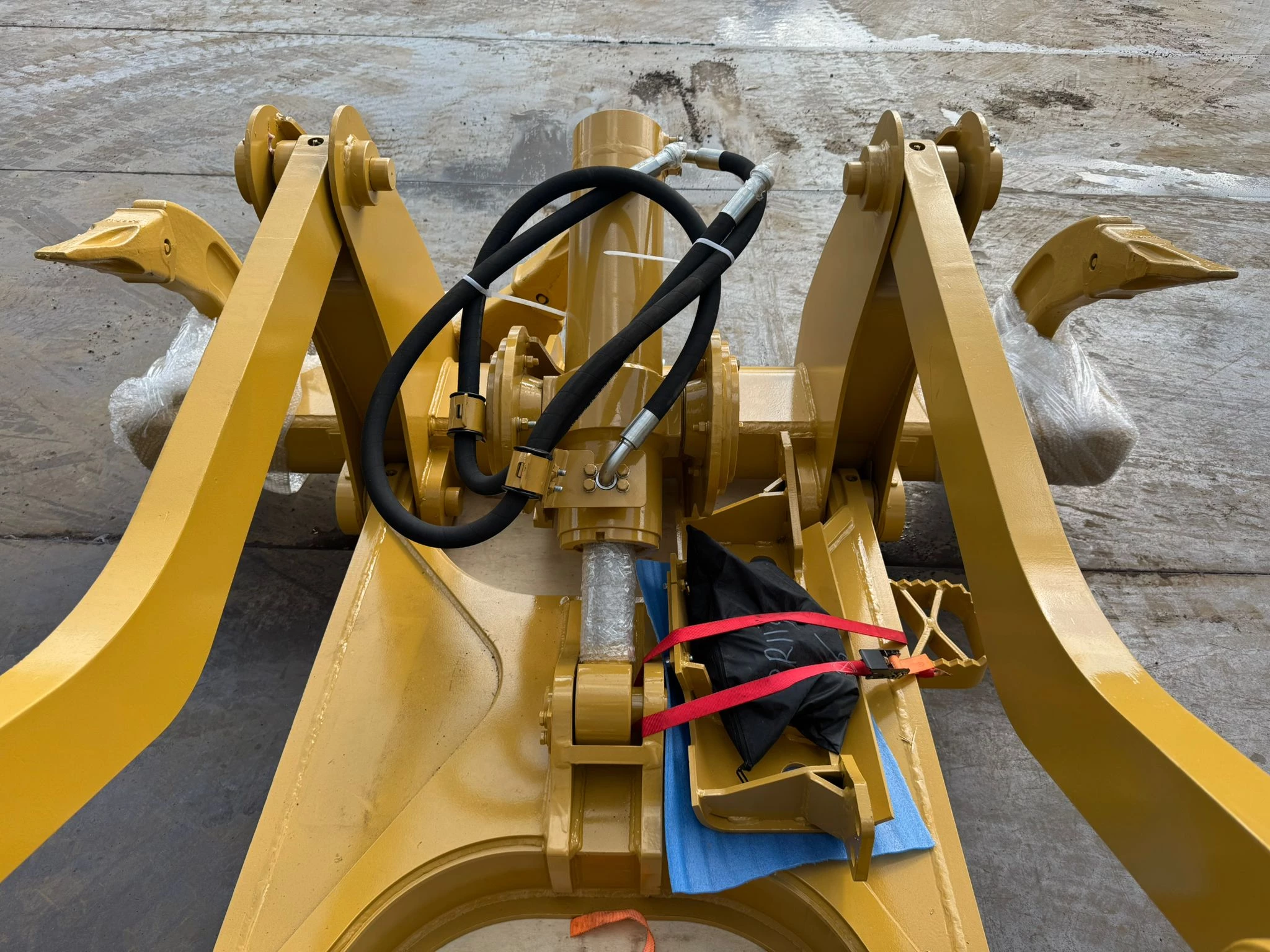 Caterpillar D6 New Gen Ripper with 1 Cylinder 2026 afbeelding 10