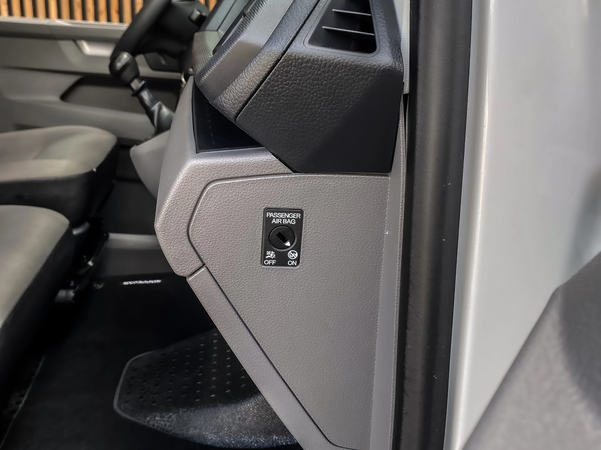 Volkswagen Transporter 2020 - 2.0 TDI 110PK Bestelwagen L1H1 afbeelding 56