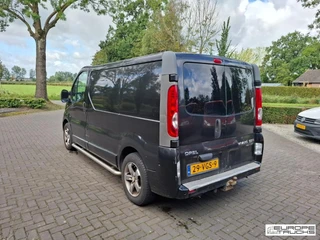 Opel Vivaro 2007 - 2.0 CDTI image 3 thumbnail