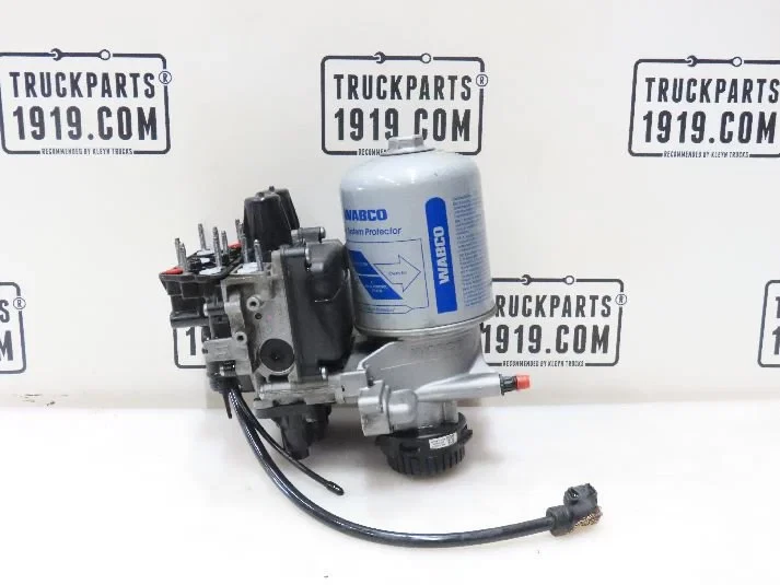 Scania - Compressed Air System Luchtdroger unit Scania afbeelding 1