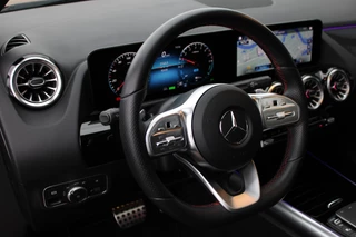 Mercedes-Benz GLA 2021 - 250e AUT8 AMG NIGHT PAKKET PANORAMADAK DISTRONIC MEMORY SFEER 360-CAMERA TREKHAAK immagine 25