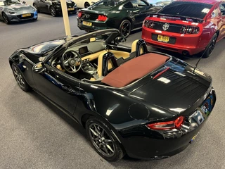 Mazda MX-5 2018 - ND Roadster 1.5 SkyActiv-G 131PK Sakura Limited Bose Leder PDC afbeelding 21