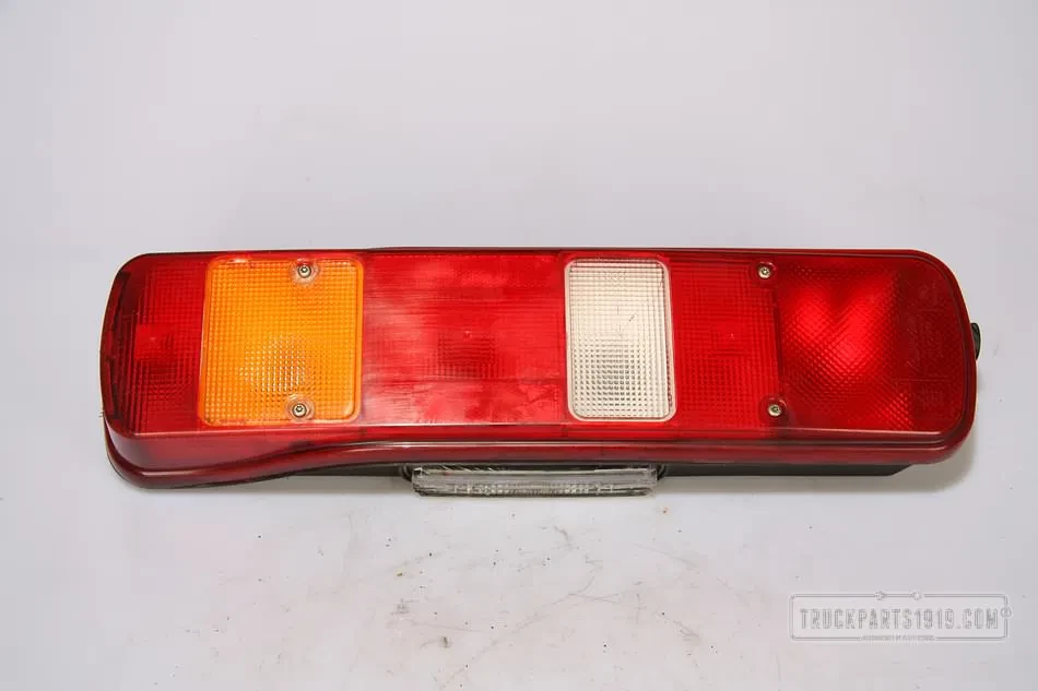 Volvo - 21063887 Volvo Achterlamp li. Used immagine 1