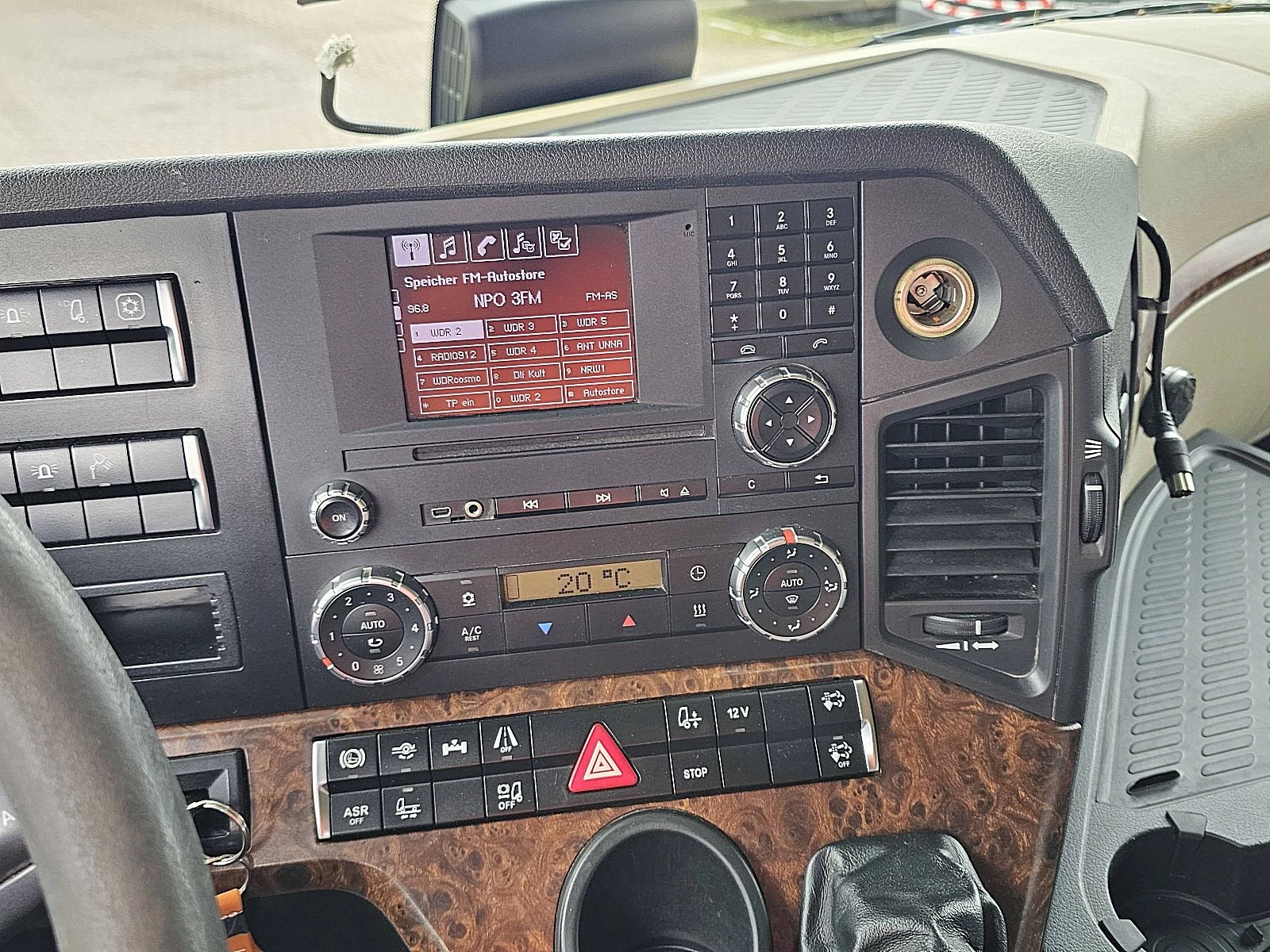 Mercedes-Benz Actros 2015 - 4158 Bild 13