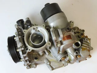 Mercedes-Benz - Engines & Parts Olie module MB OM471 afbeelding 1 miniatuur