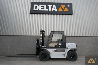 UN Forklift 2025 - FD70T-NJB3 afbeelding 1 miniatuur