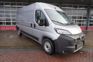 Peugeot Boxer 2024 - 2.2 BlueHDi 180PK S&S L3H2 3.5t Zwaar Automaat image 2