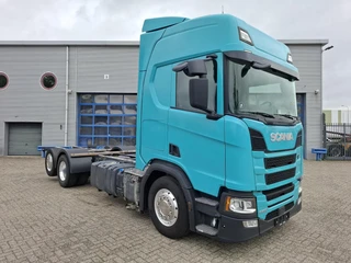Scania R 2018 - NGS R500 / RETARDER / PARKCOOL / INLINER / 578417 KM / TECHNICAL 70 TON / LIFT+LENKACHSE / ALCOA / LEATHER / FRIDGE / AUTOMATIC / EURO-6 / 2018 afbeelding 2 miniatuur
