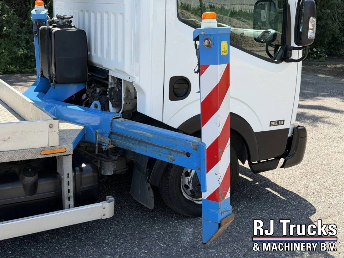Nissan Cabstar 2017 - NT400 35.13 - Socage T318 | 18M | 10M Outreach | Euro 6 afbeelding 8