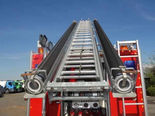 MAN LE 2002 - 220C GODIVA POMP 2000 LITER TANK,MANUAL GEARBOX obrázek 8