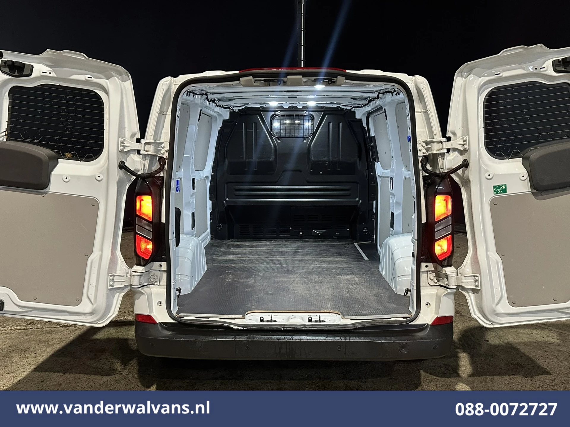 Ford Transit Custom 2024 - 2.0 TDCI 136pk L1H1 Euro6 Airco | Camera | Apple Carplay | LED | Cruisecontrol imagen 12