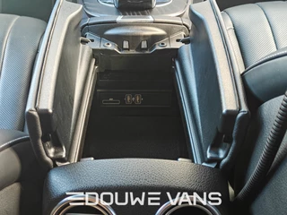 Mercedes-Benz E-Class 2019 - 300e Head Up Exclusive Memory Burmester Panorama Hybrid obrazek 36