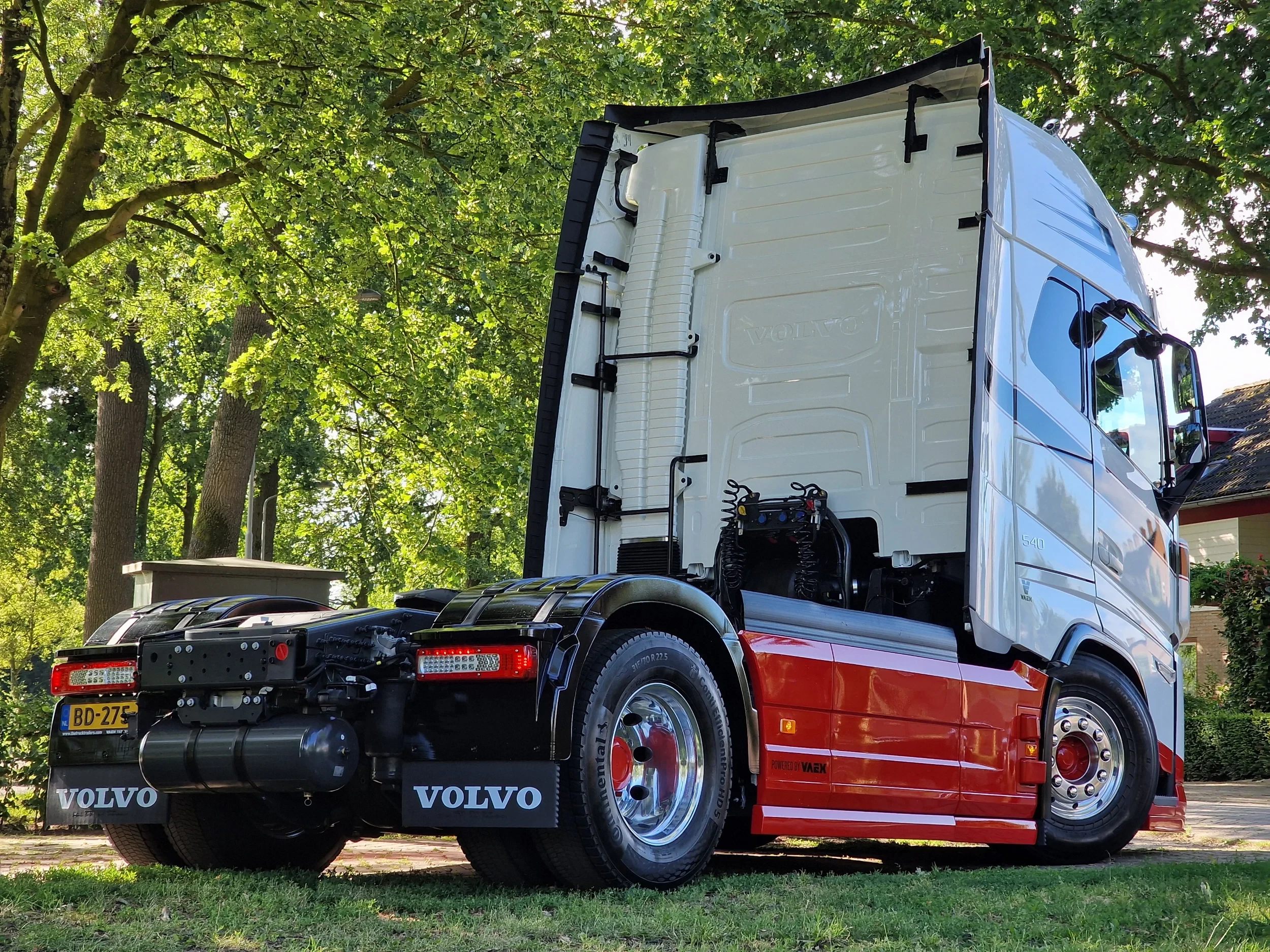 Volvo FH 2026 - 540 Aero Globetrotter XL 4x2 - New - Full spec - Show Truck - BUFFL interior - Retarder - I parkcool - Full air immagine 22