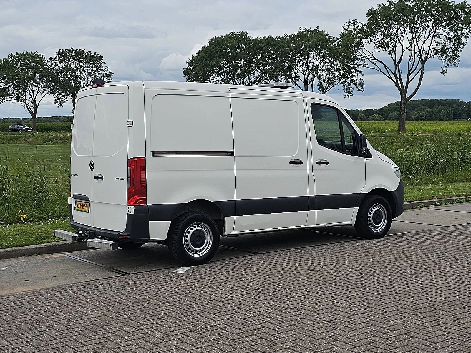 Mercedes-Benz Sprinter 2022 - 211 Bild 3