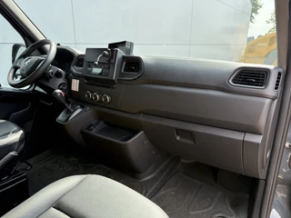 Renault Master 2022 - Plancher T35 2.3 DCI 150PK Automaat Bakwagen Airco Cruise Control Camera Foodtruck Meubelbak Paardenwagen image 3 thumbnail