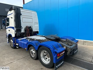 Volvo 2017 - FM 460 EURO 6, 6x2, PTO, RHD image 3 thumbnail