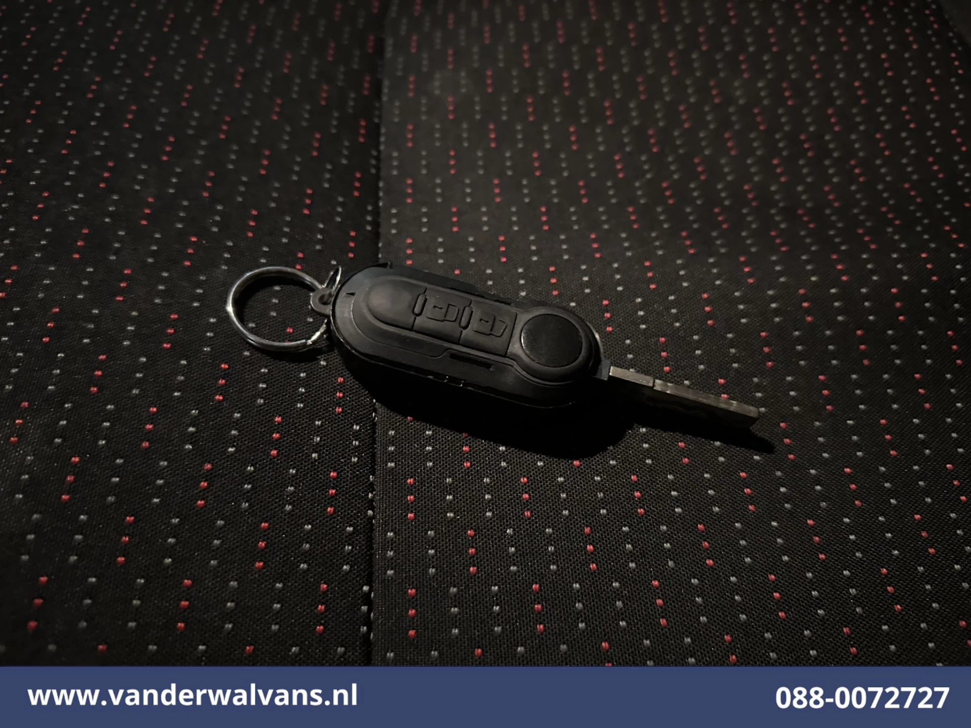 Peugeot Boxer 2022 - 2.2 BlueHDi 141pk Bakwagen 436cm Lang Laadklep Euro6 Airco | 1055kg laadvermogen | Camera image 20