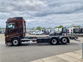 Volvo FH 2018 - 13.500 Globetrotter 6x2*4 - BDF - 4.90 WB - Full air - image 5