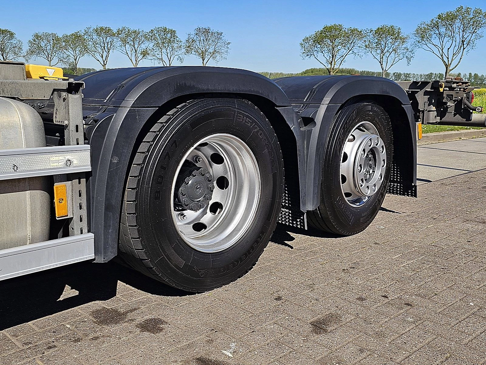 Mercedes-Benz Actros 2023 - 2553 obrázek 16