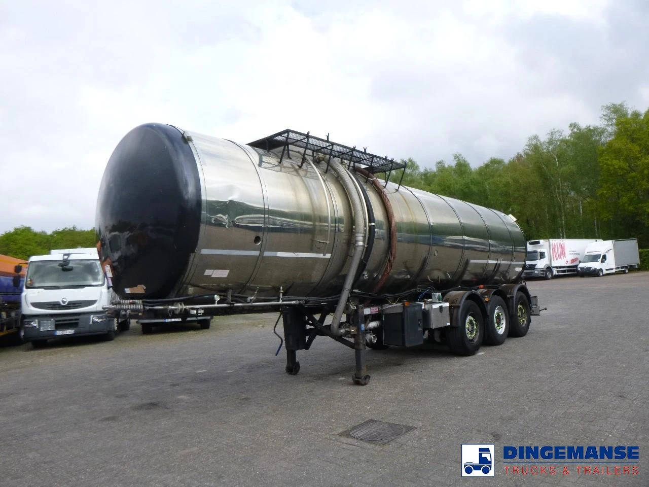 Metalovouga Bitumen tank inox 32 m3 / 1 comp + pump 2006 obrázek 1